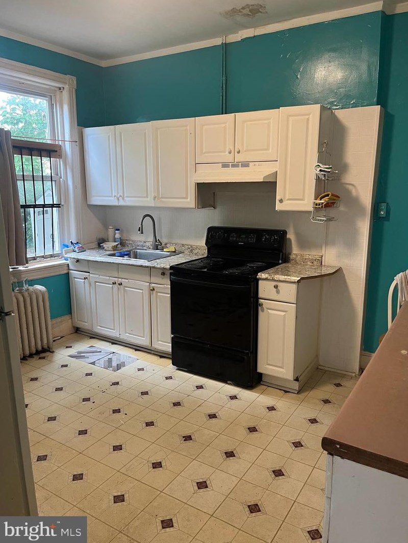 460 Hamilton Ave, Trenton NJ 08609-2709 exterior