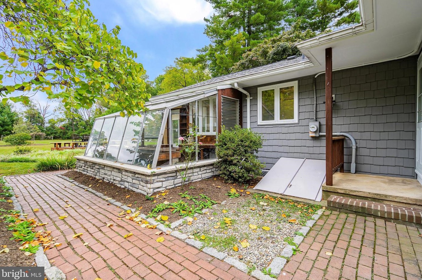 160 Carter Rd, Princeton NJ 08540-2103 exterior