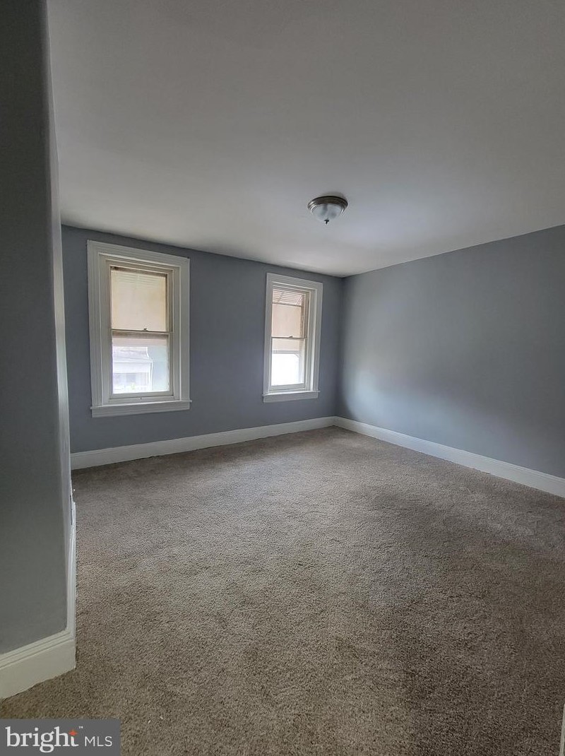 190 Locust St, Trenton, NJ 08609