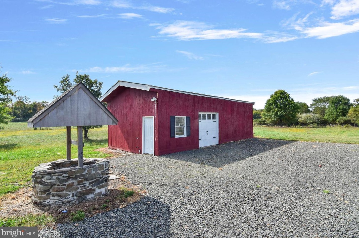 333 Carter Rd, Princeton NJ  08540-7422 exterior