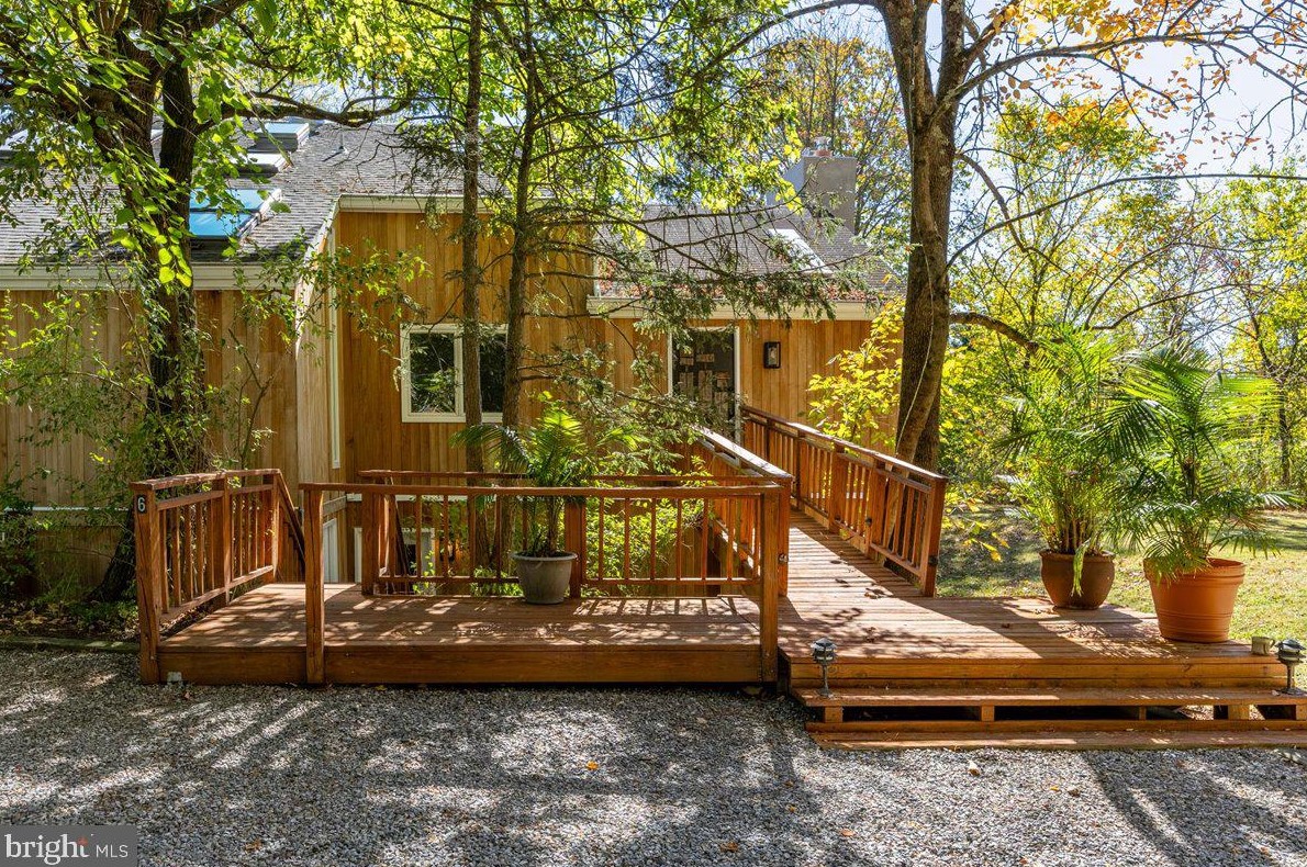 97 Elm Ridge Rd, Princeton, NJ 08540