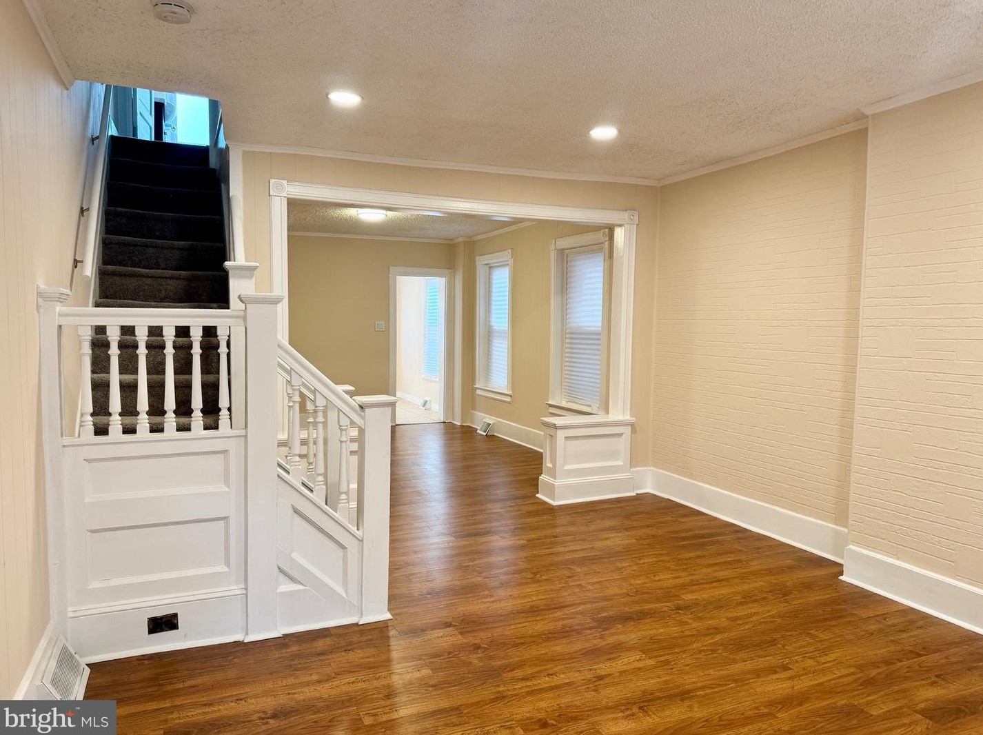 120 Mcclellan Ave, Trenton, NJ 08610