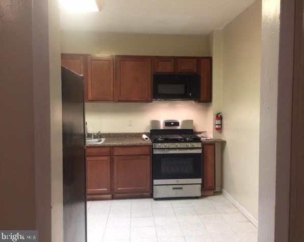 379 Brunswick Ave, Trenton, NJ 08618