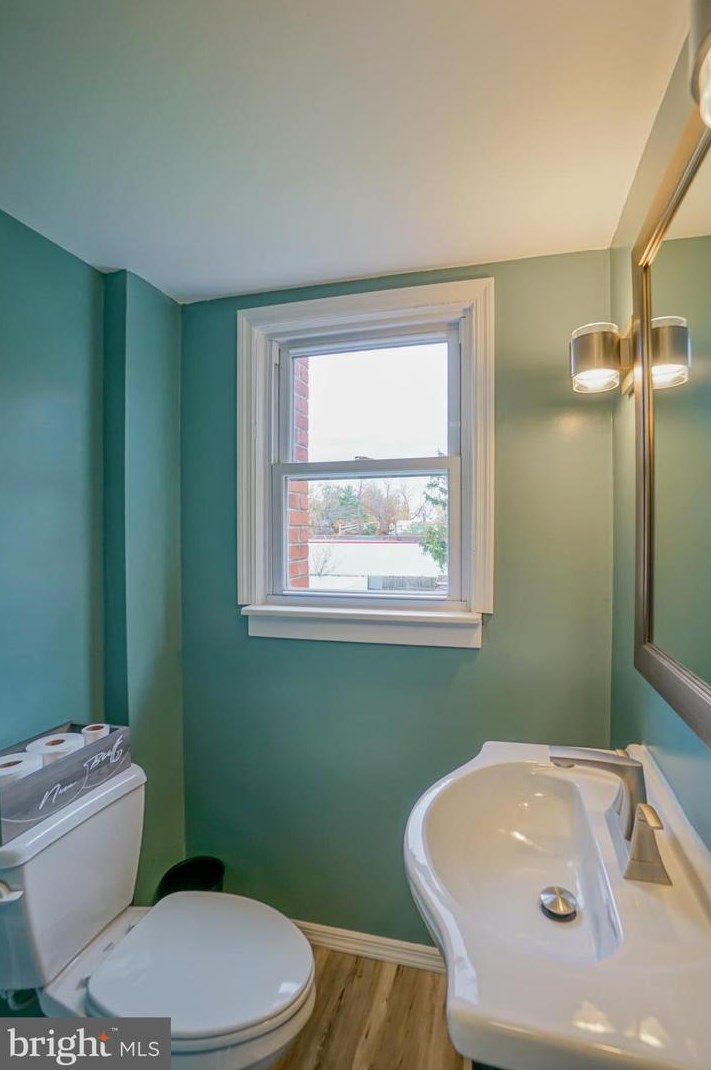 234 Fenwood Ave, Trenton NJ 08619-2570 exterior