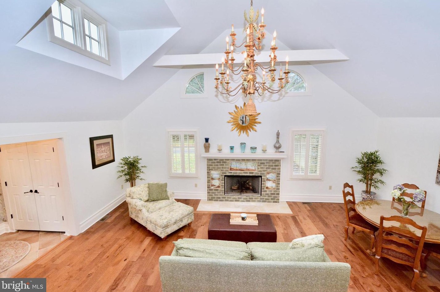 620 Lake Dr, Princeton, NJ 08540