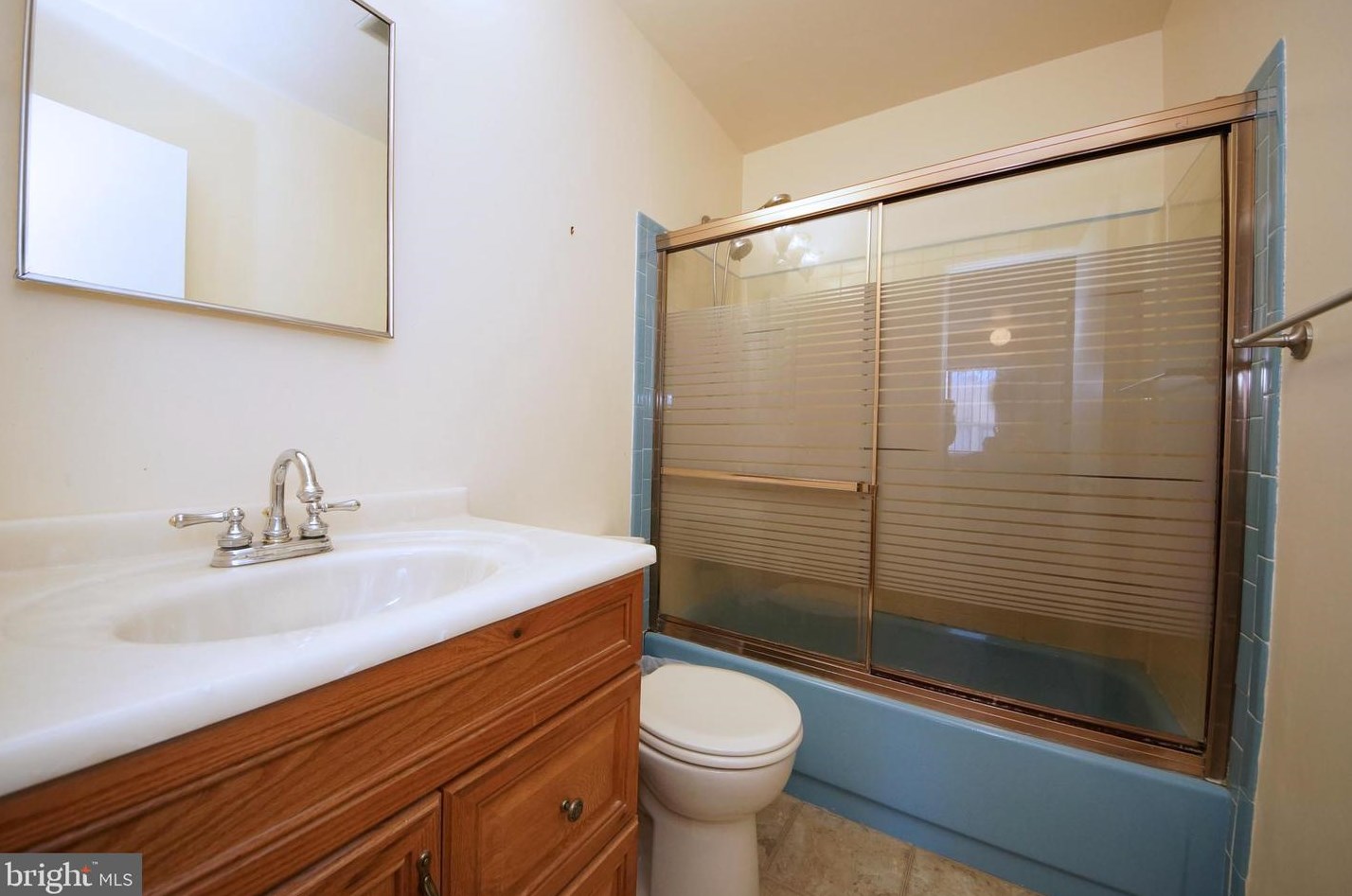 844 Jamestown Rd, East Windsor NJ 08520-5644 exterior