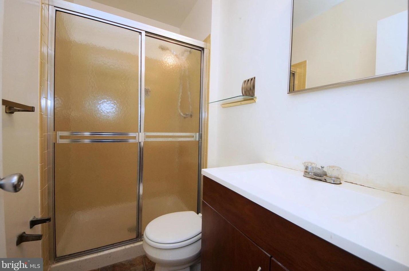 844 Jamestown Rd, East Windsor NJ 08520-5644 exterior