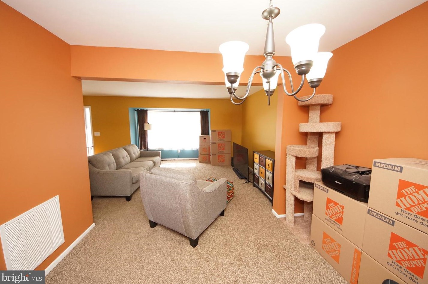 844 Jamestown Rd, East Windsor NJ 08520-5644 exterior