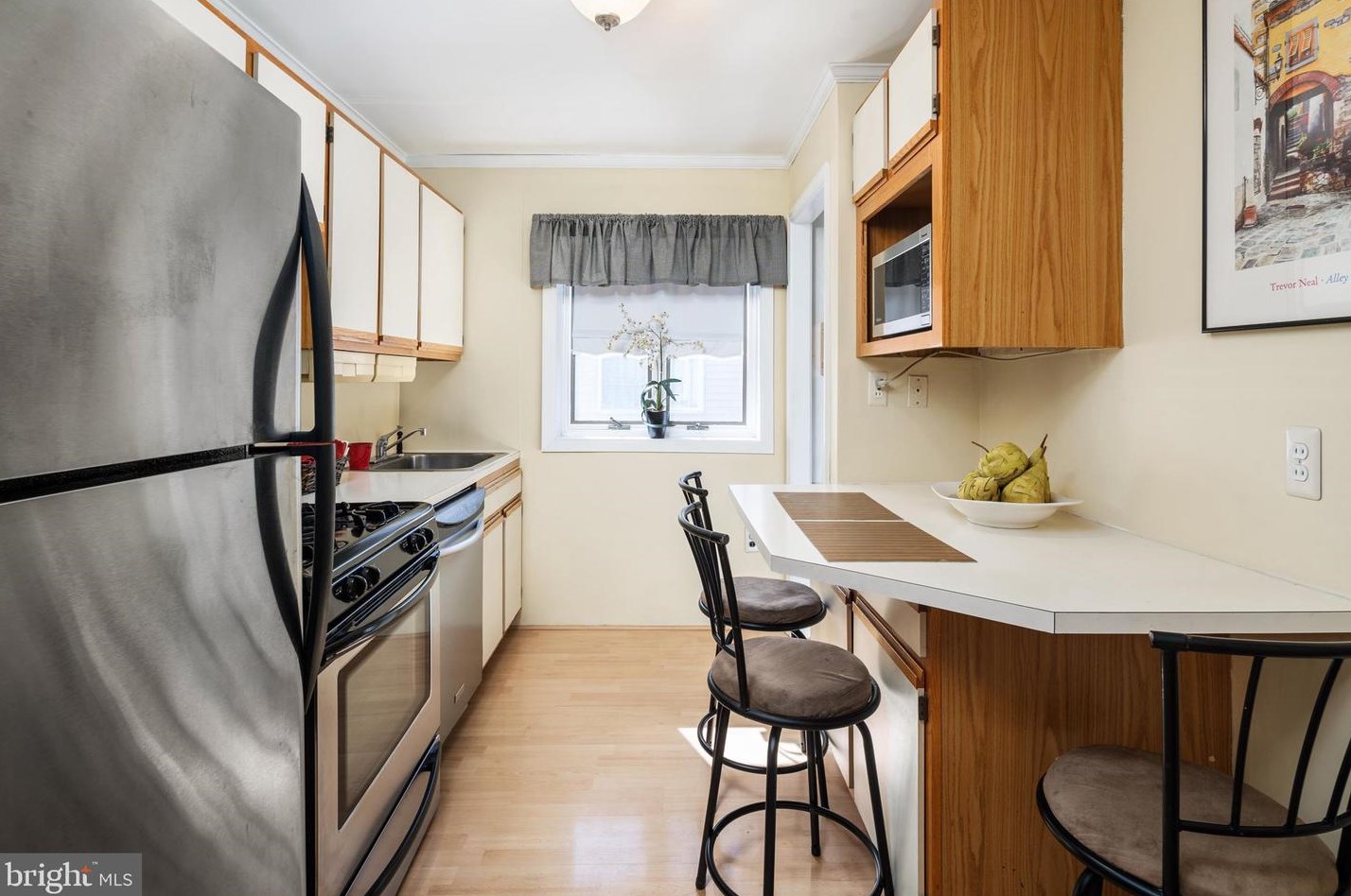 216 Churchill Ave, Trenton NJ 08610-3504 exterior