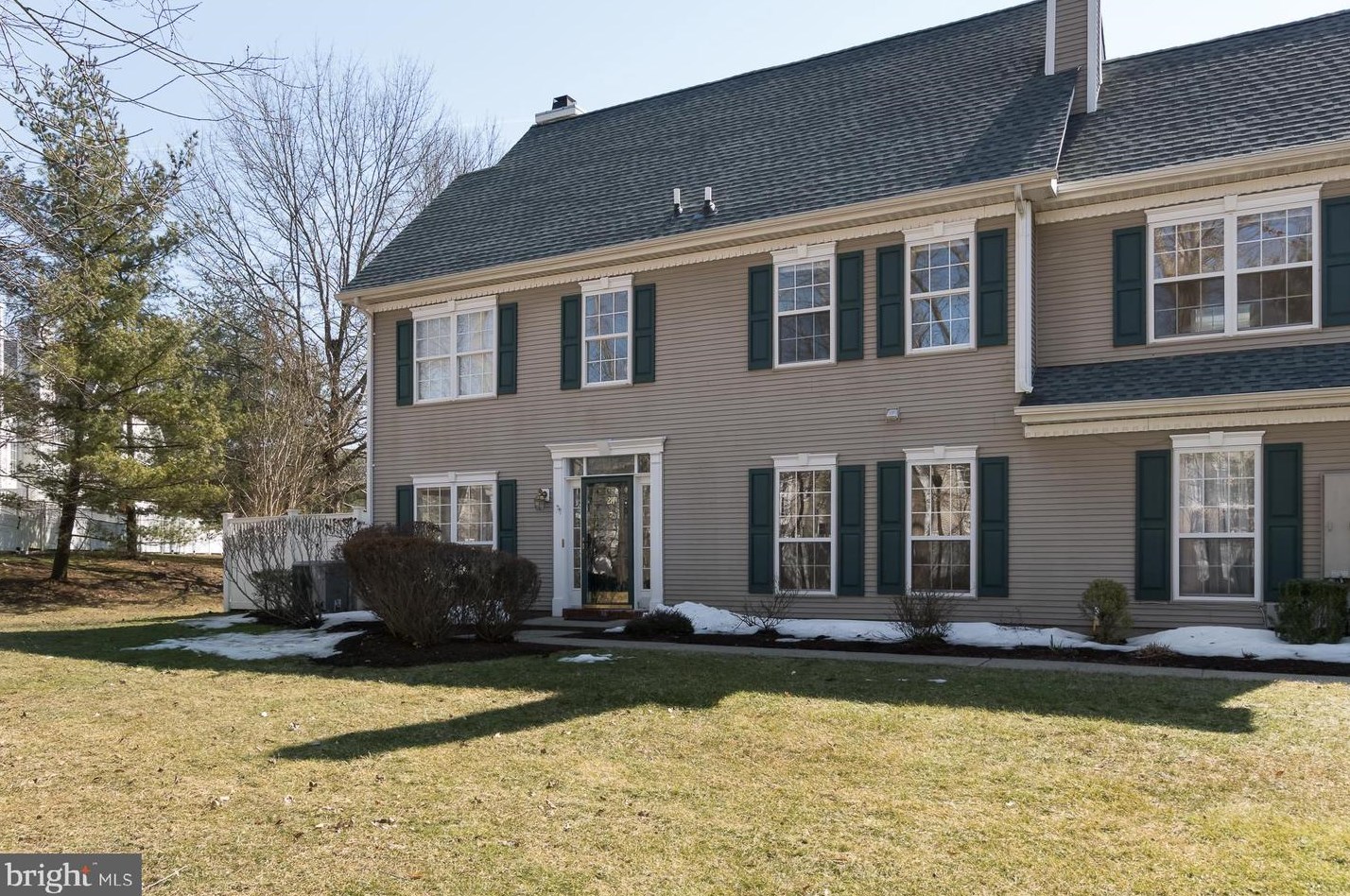 214 Kentshire Ct, Pennington, NJ 08534-1988