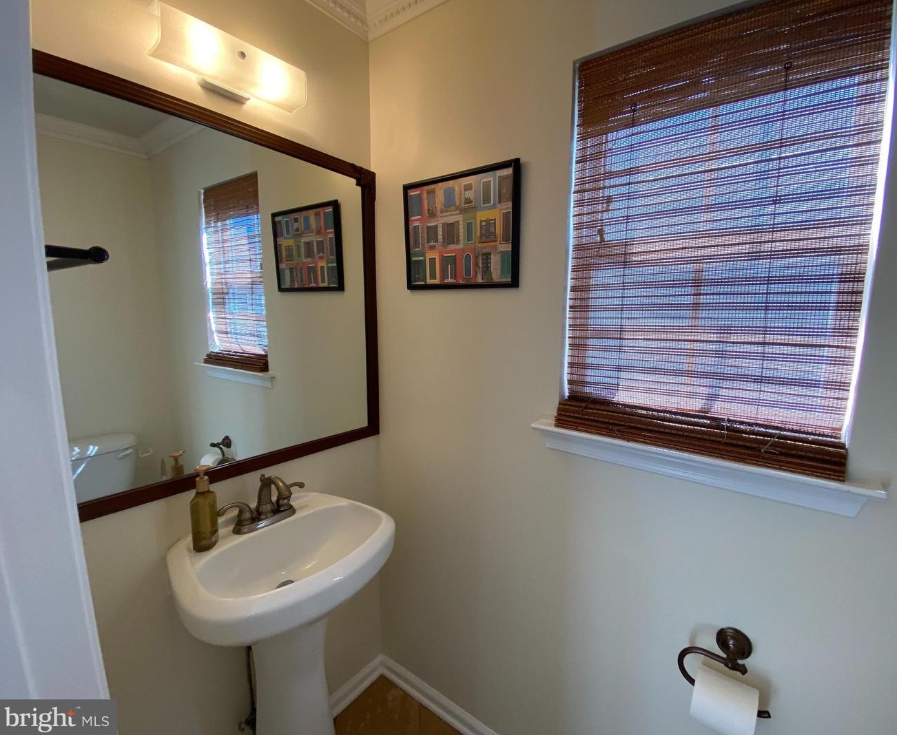 13 Yorkshire Village Rd, Trenton, NJ 08648-1327