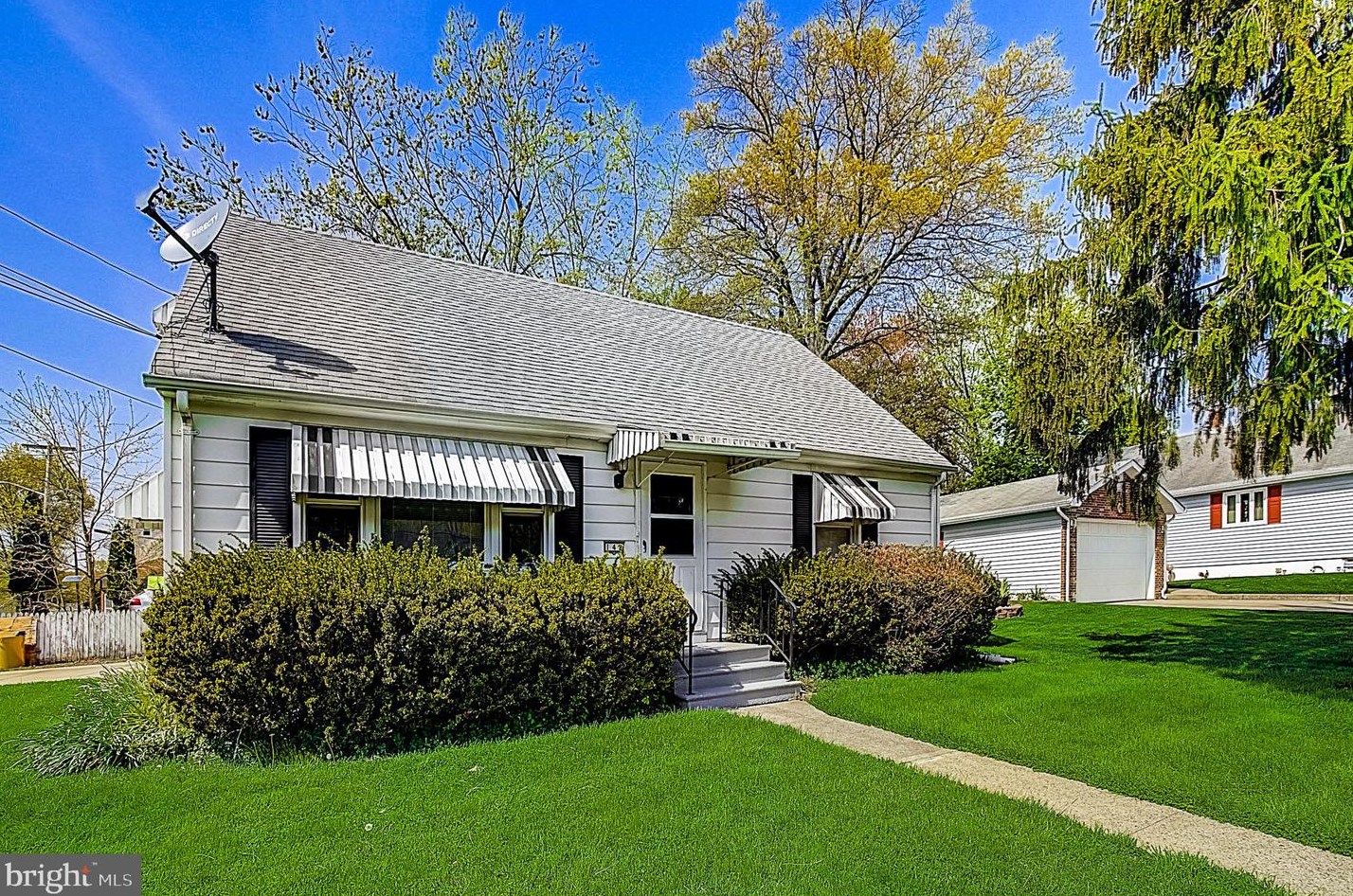 142 Meriline Ave, Lawrence Township, NJ 08648