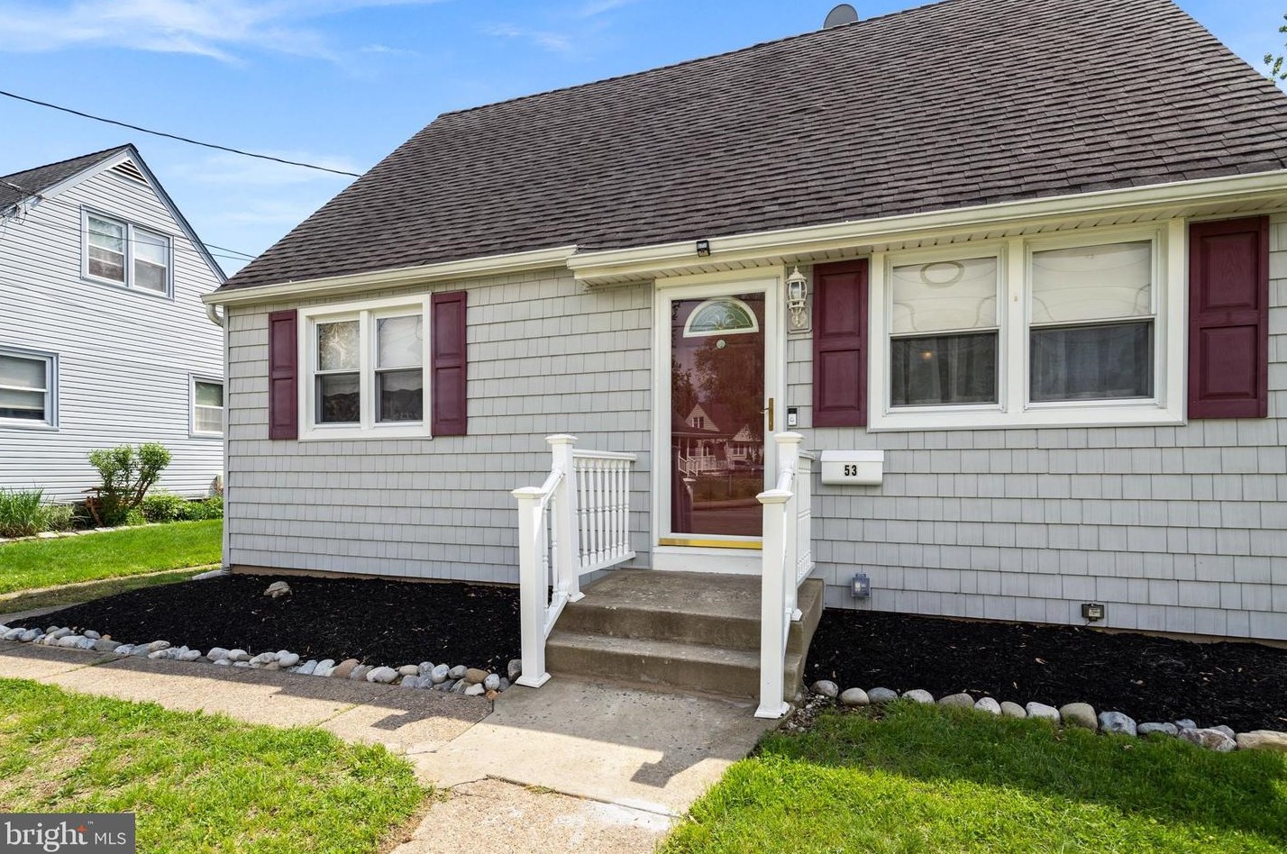 53 Baylor Rd, Trenton, NJ 08610-4106
