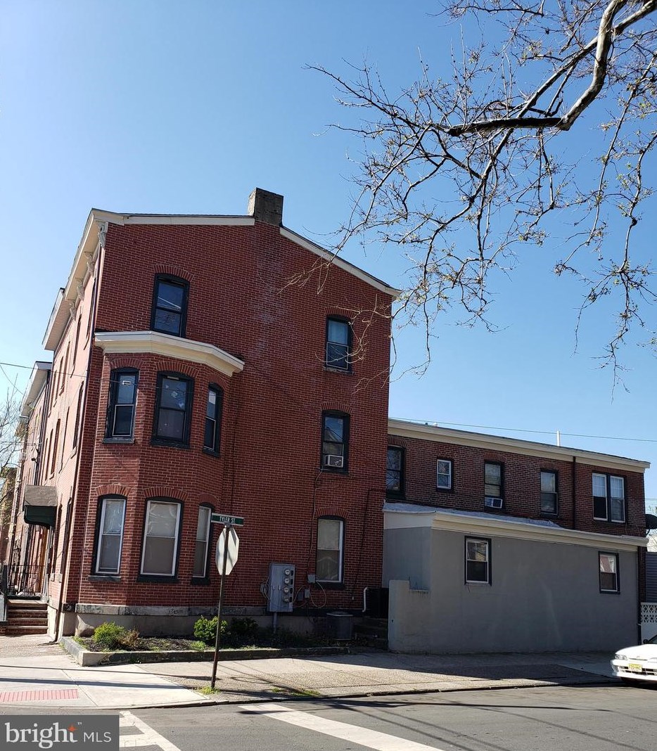 301 Clinton Ave, Trenton, NJ 08609-1217