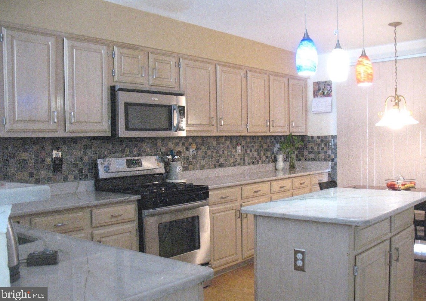 301 Deer Run Ct, Pennington, NJ 08534