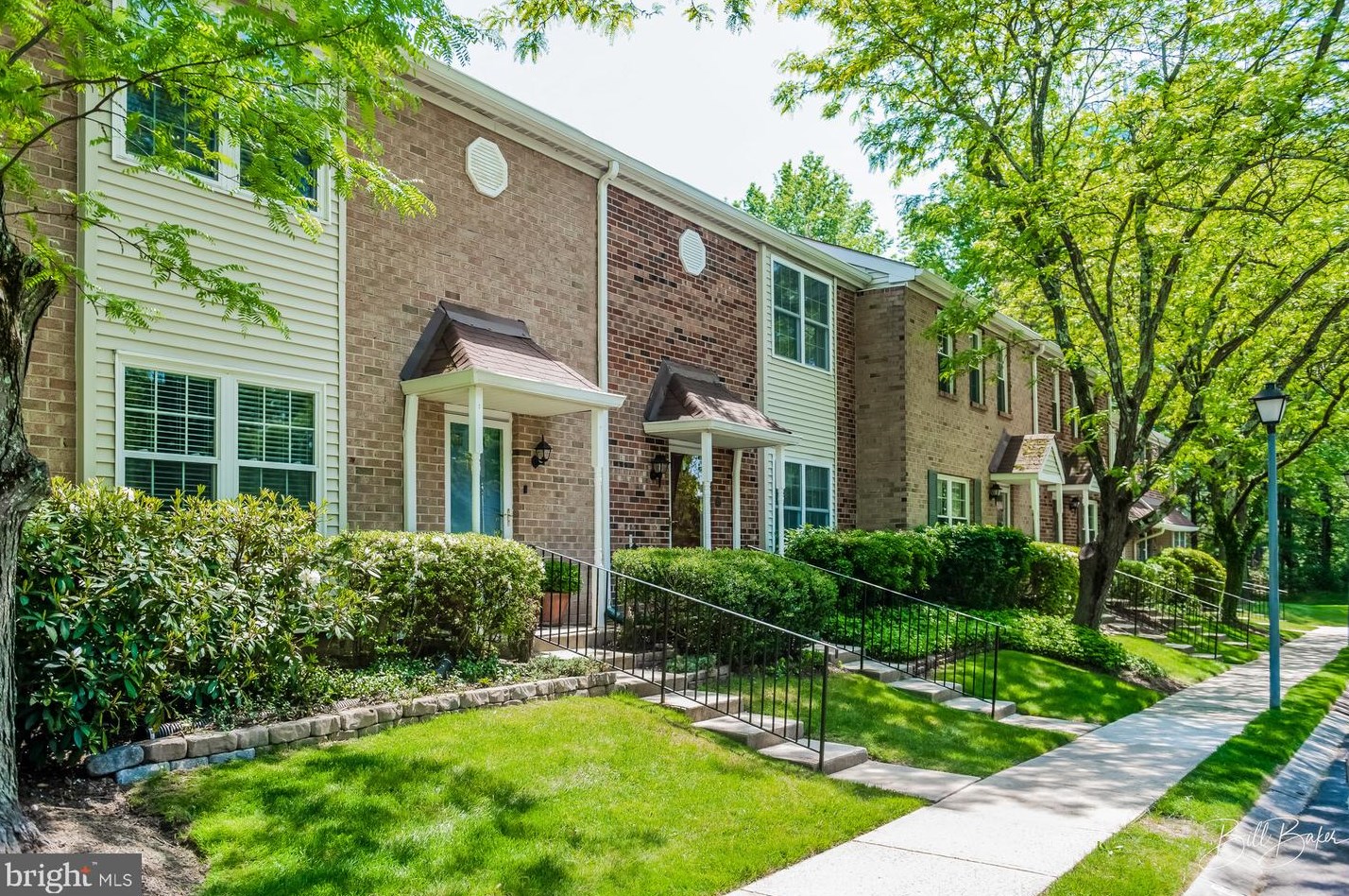 12 Pagoda Ct, Lawrence Township, NJ 08648