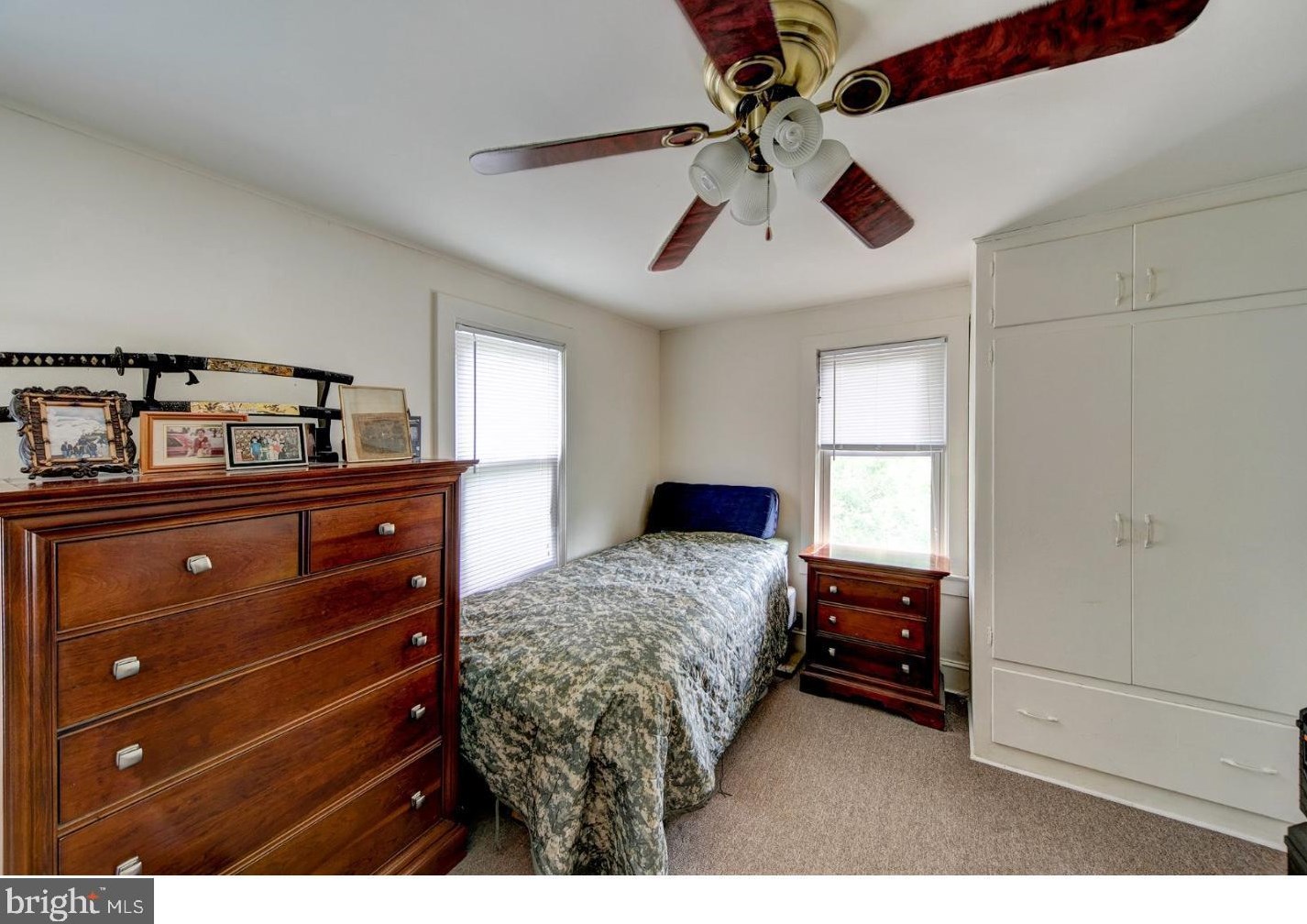 17 Burd St, Pennington NJ  08534-2809 exterior