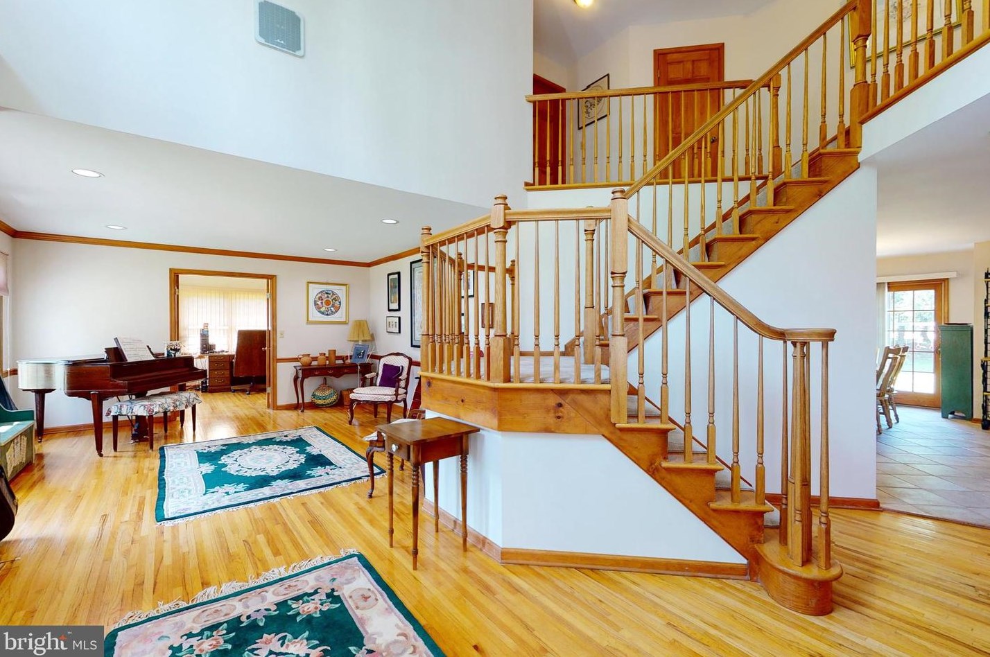 14 Orly Ct, W Windsor Township, NJ 08550