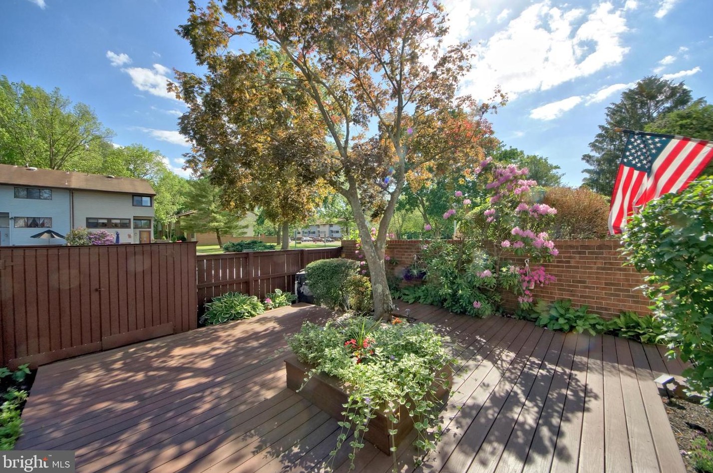 159 Henderson Pl, East Windsor NJ  08520-5708 exterior