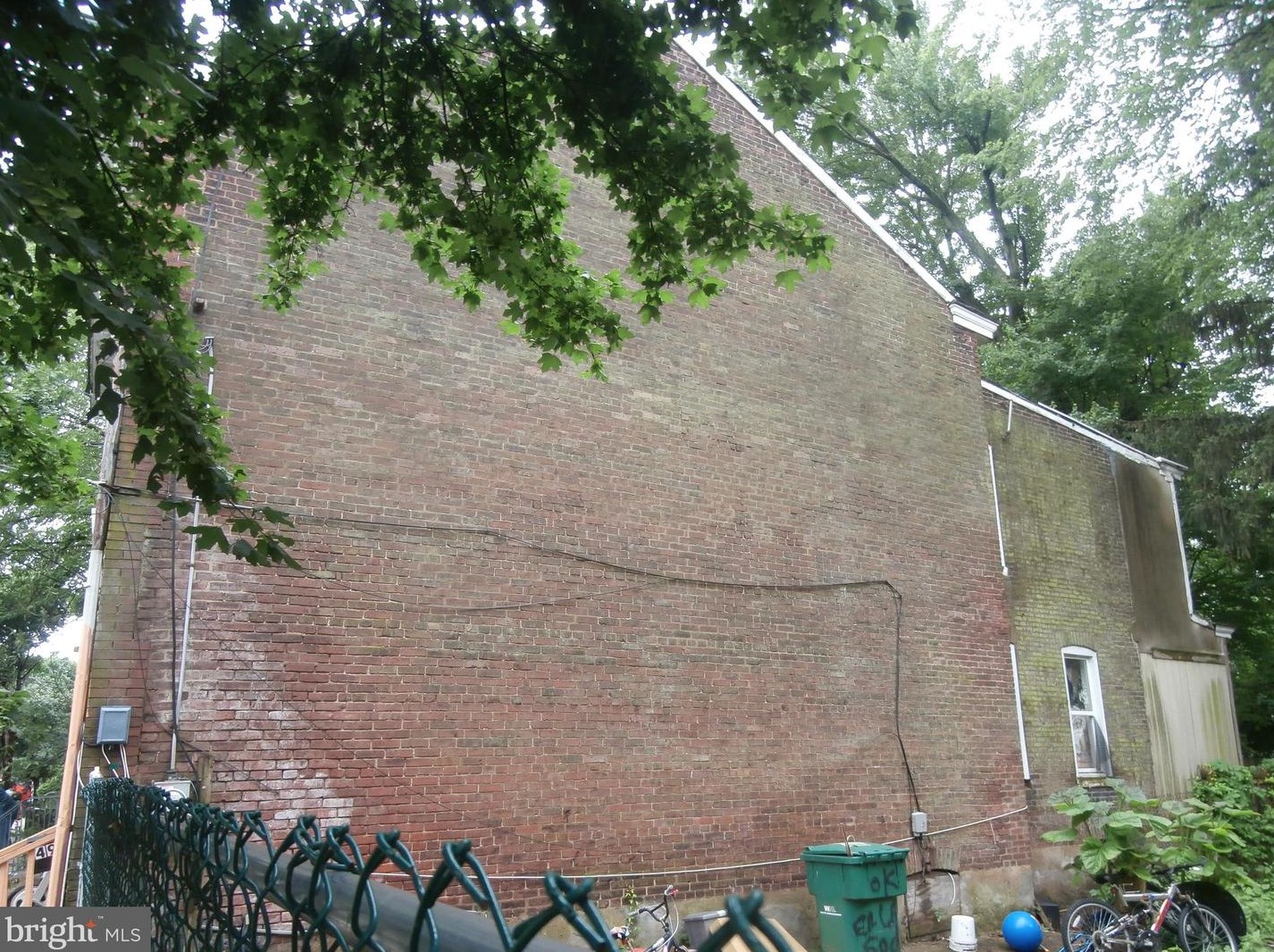 49 Asbury St, Trenton, NJ 08611-2817