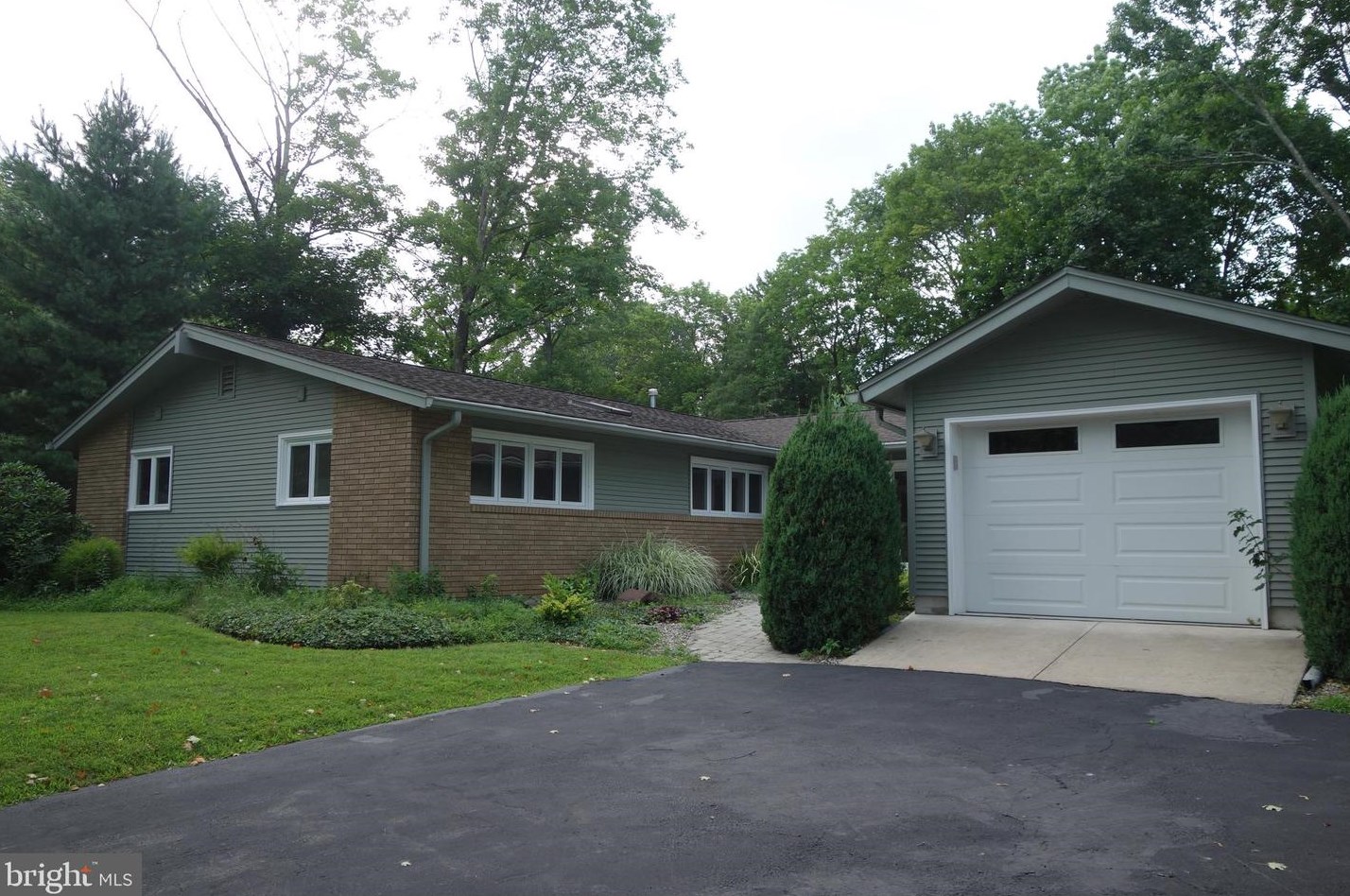 108 Dempsey Ave, Princeton, NJ 08540