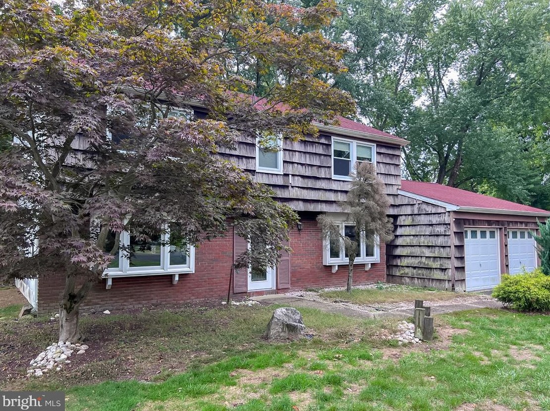 6 Forman Ct, Millstone Township, NJ 07726-2905