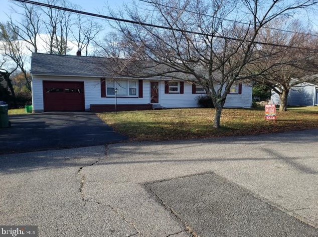 105 Sycamore St, Wall Township, NJ 07753-3933