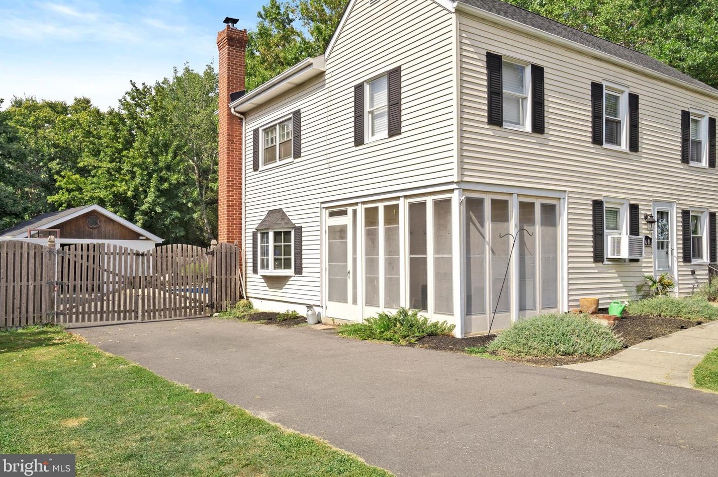 160 S Main St, Upper Freehold, NJ 08501