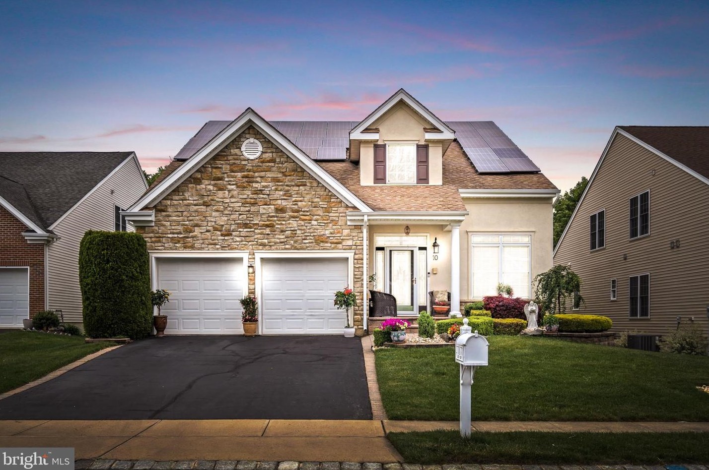 10 Salter Ct, Millstone Township, NJ 07726-8389