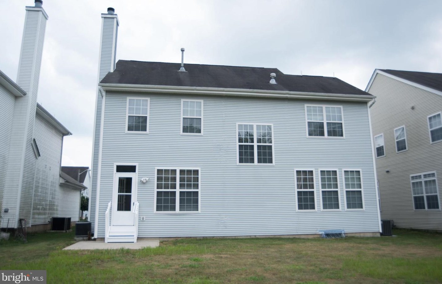 7 Elsie Dr, Plainsboro NJ  08536-1922 exterior