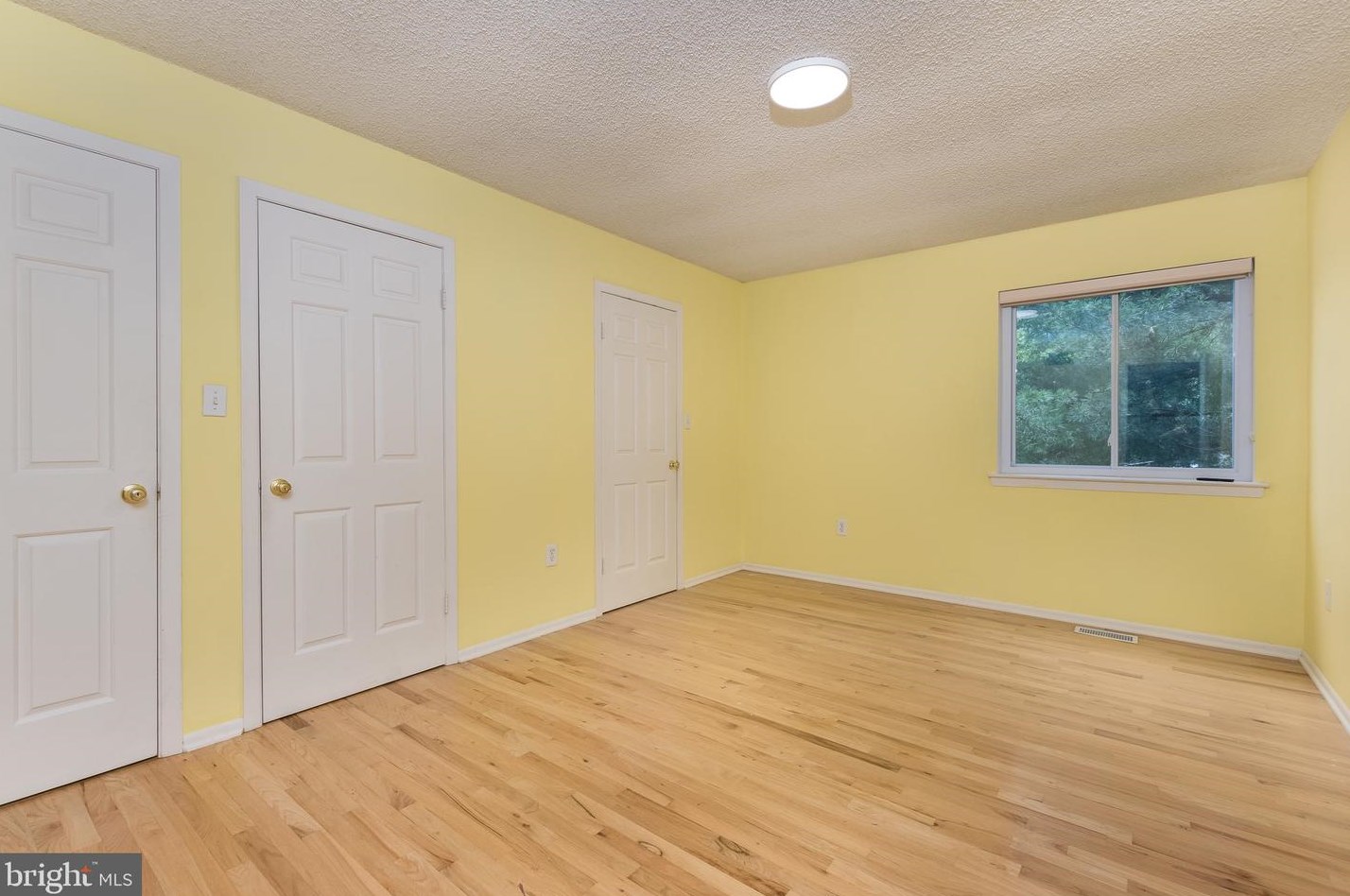 69 Thoreau Dr, Plainsboro NJ 08536-3034 exterior