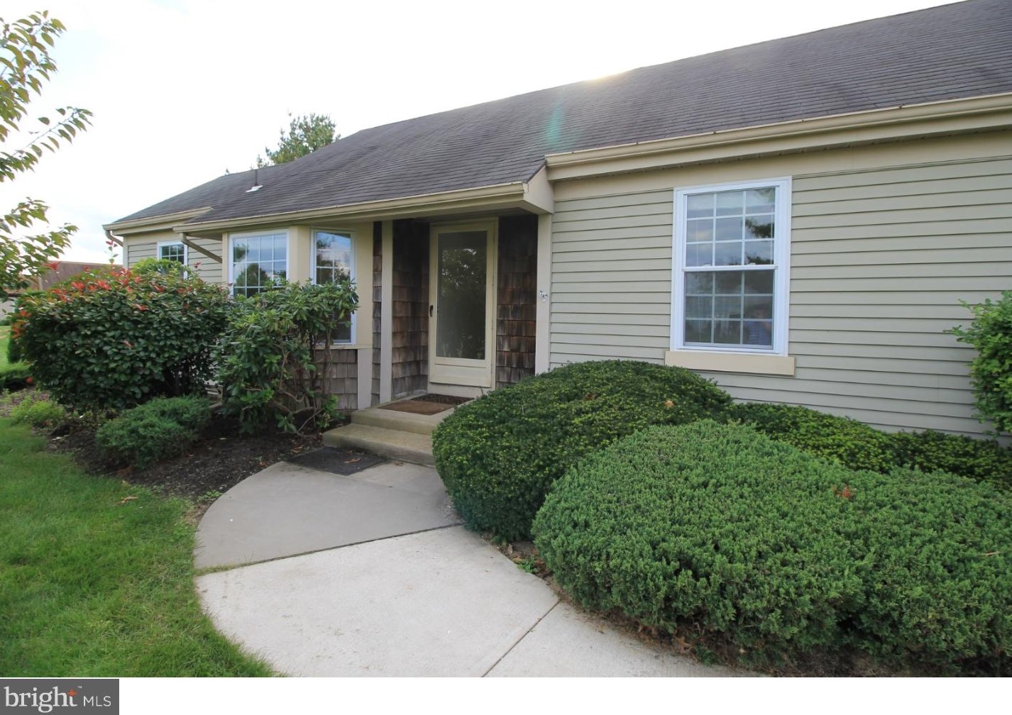 3 John Adams Ct #d, Monroe Twp, NJ 08831
