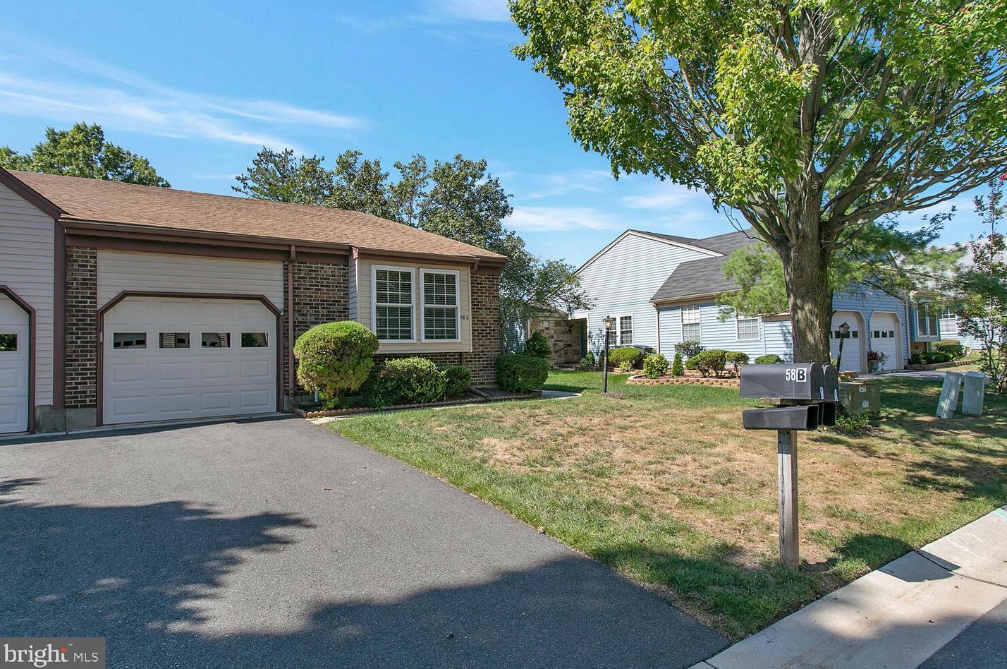 58 Yorkshire Dr, Monroe Twp, NJ 08831-4942