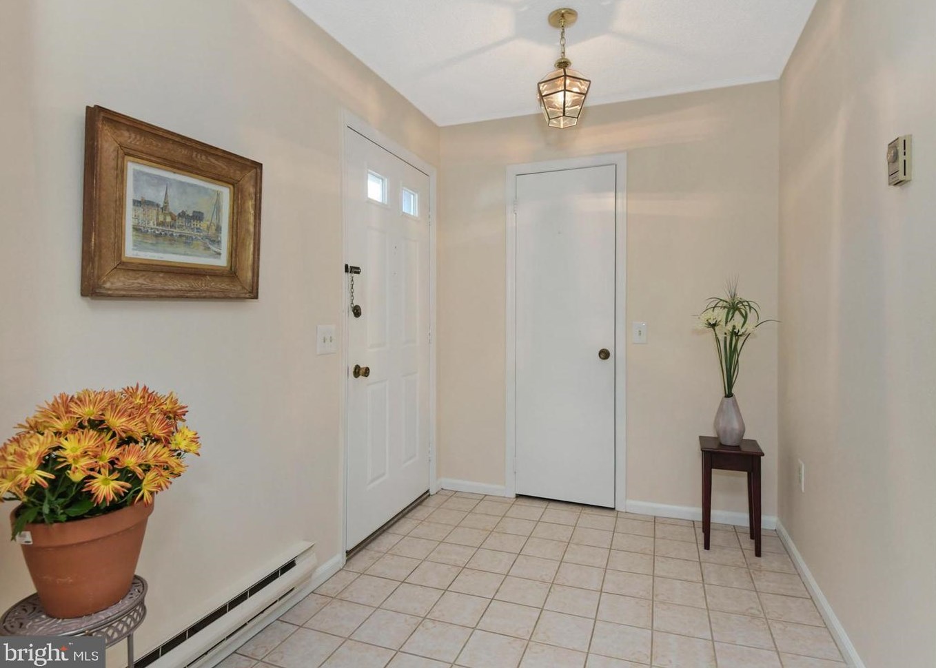 618 Waverly Way, Monroe Twp, NJ 08831-2001