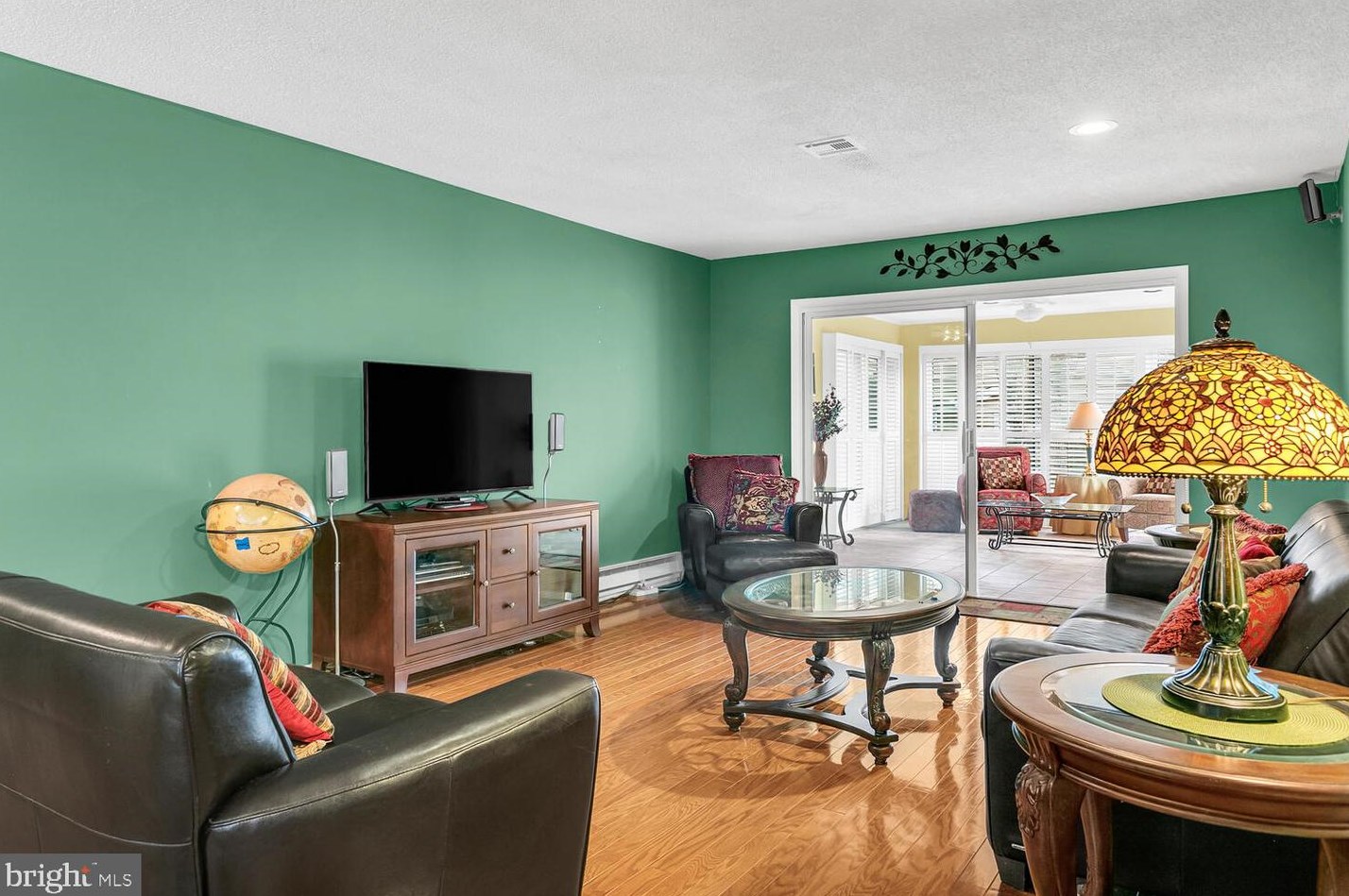 369 Metuchen Dr, Monroe Twp NJ exterior