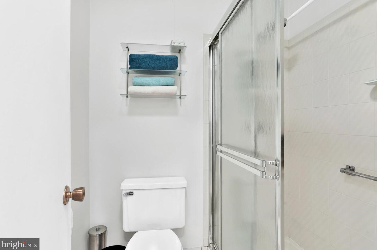 369 Metuchen Dr, Monroe Twp NJ exterior