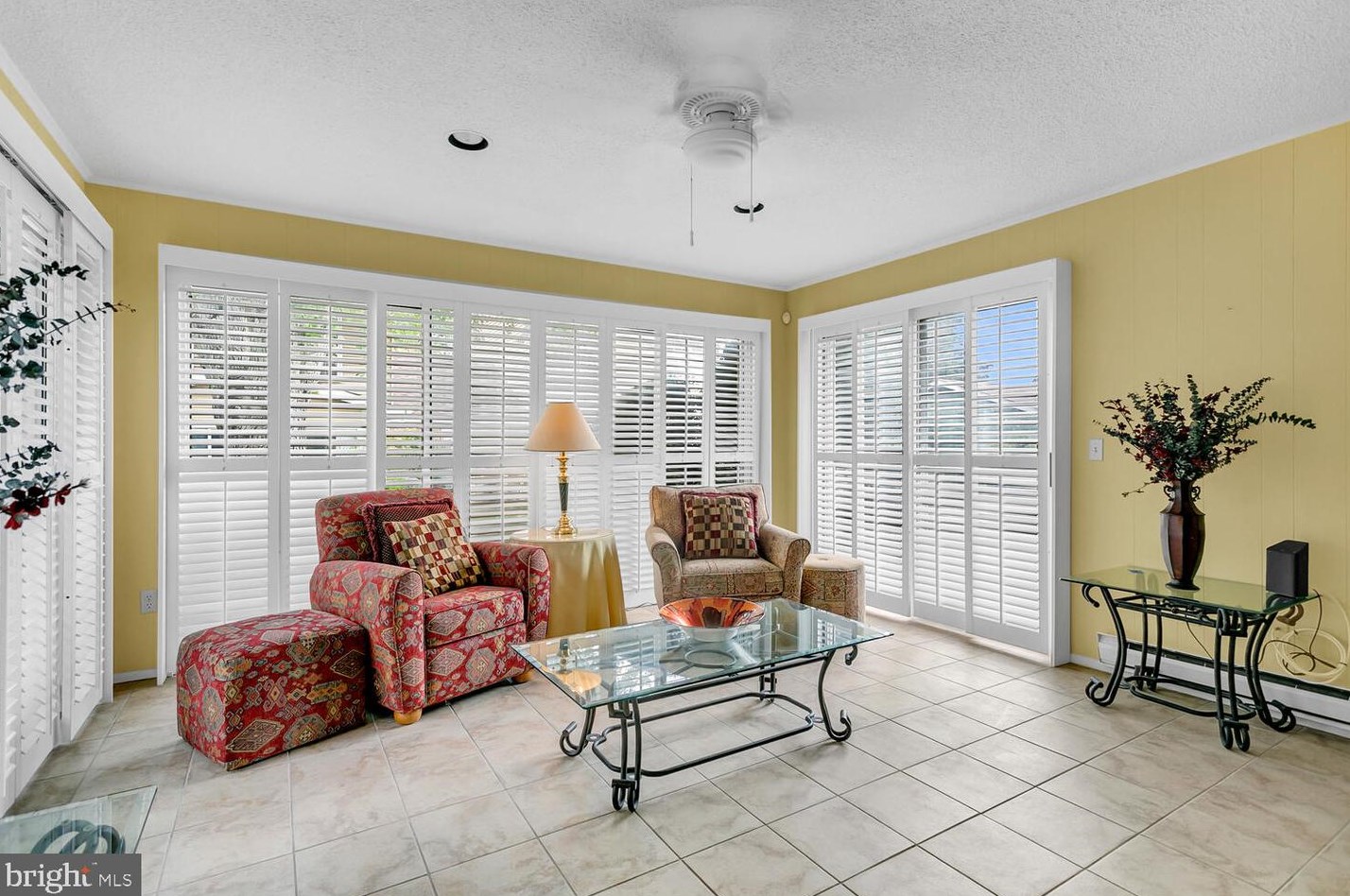 369 Metuchen Dr, Monroe Twp NJ exterior