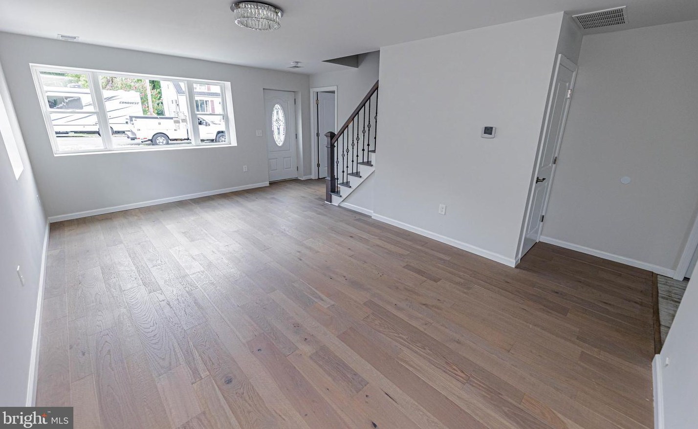 7 Sheridan St, Monroe Twp NJ  08831-1212 exterior