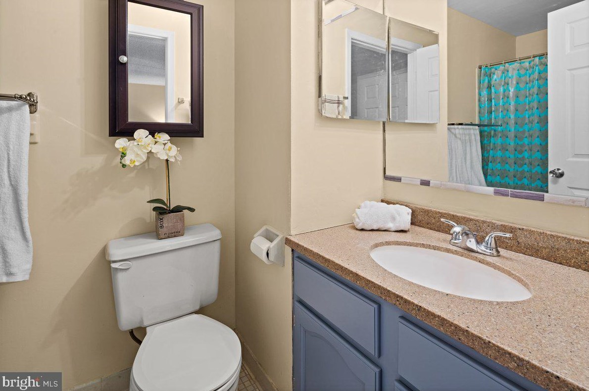 43 Thoreau Dr, Plainsboro NJ  08536-3020 exterior