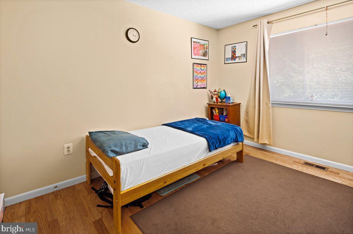 43 Thoreau Dr, Plainsboro NJ  08536-3020 exterior