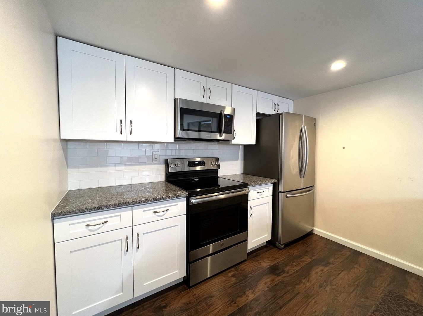 97 Salix Plz, Monroe Twp NJ exterior