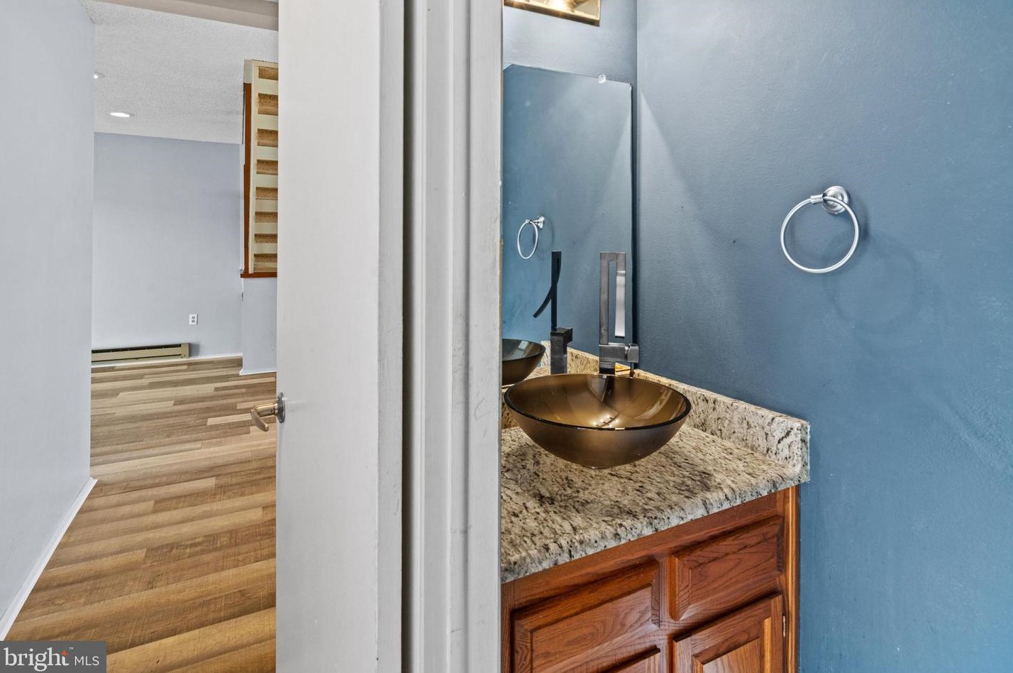 432 Andover Dr, Monroe Twp NJ 08831-7612 exterior