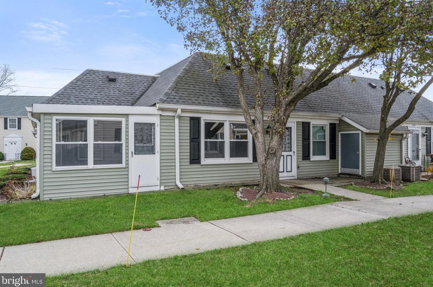 274 Milford Ln, Monroe Twp, NJ 08831-6653