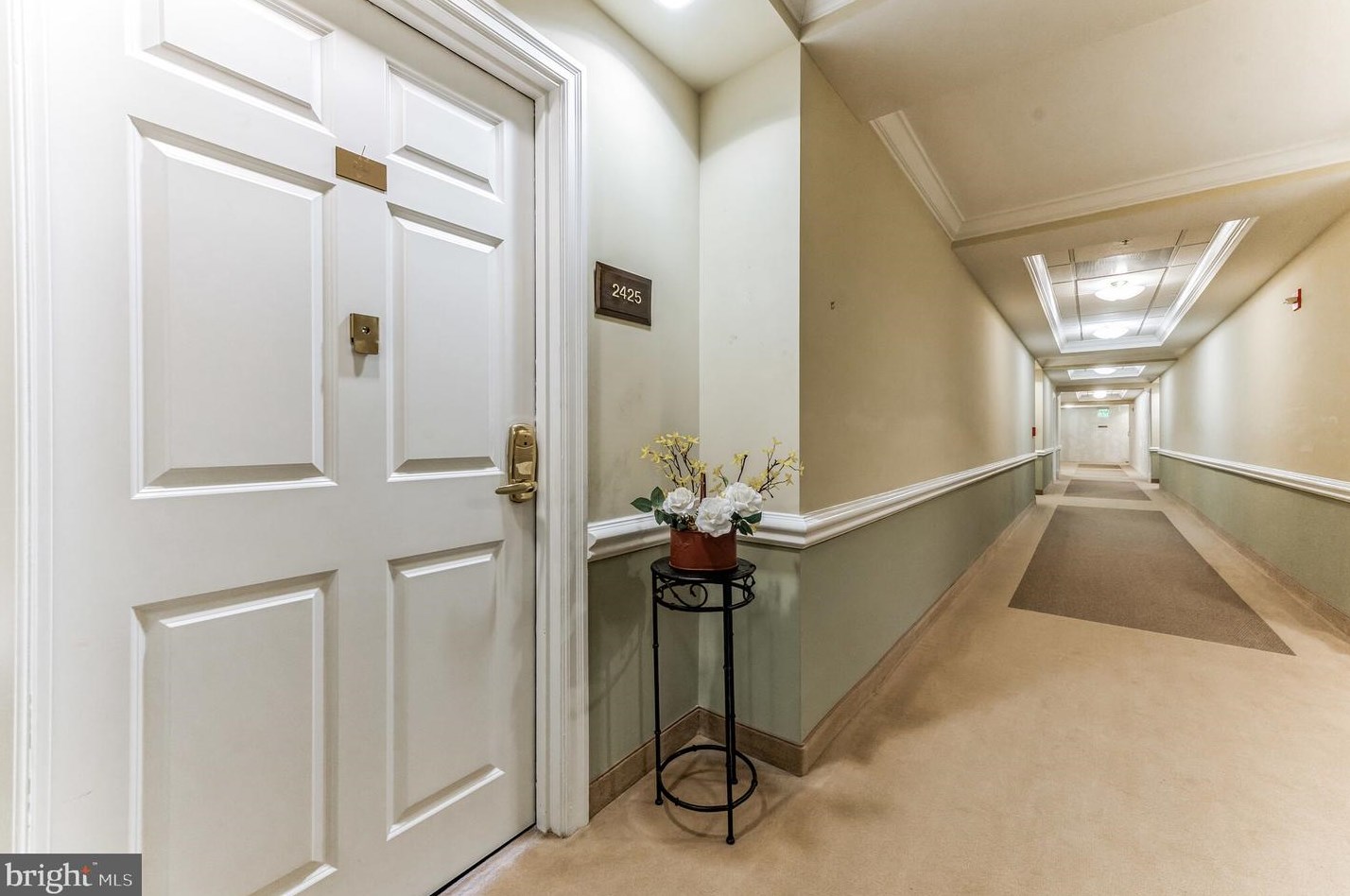 2425 Windrow Dr, Princeton, NJ 08540