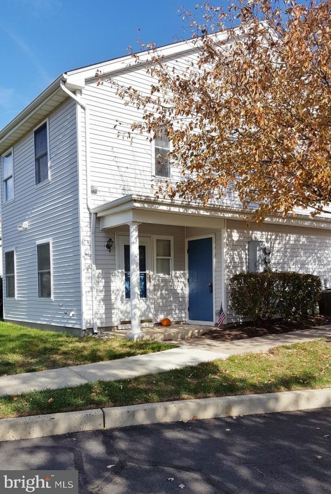 201 Bergen Dr, East Windsor, NJ 08512