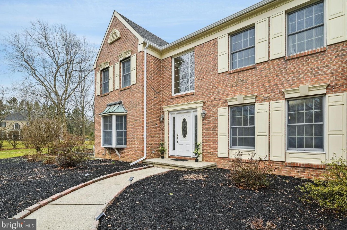 14 Brookside Ct, East Windsor, NJ 08512