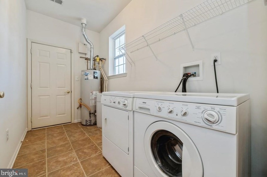 18 Missy Ln, Monroe Twp NJ 08831-3768 exterior