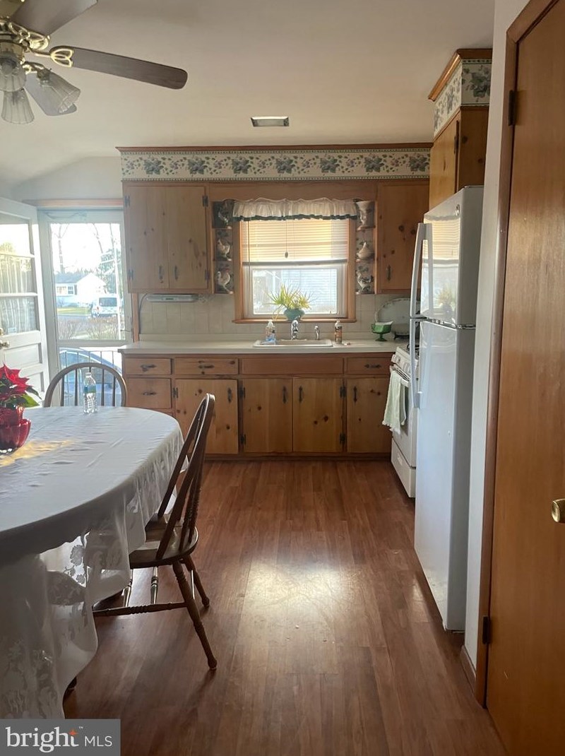 96 De Fillipo Dr, South Plainfield, NJ 07080