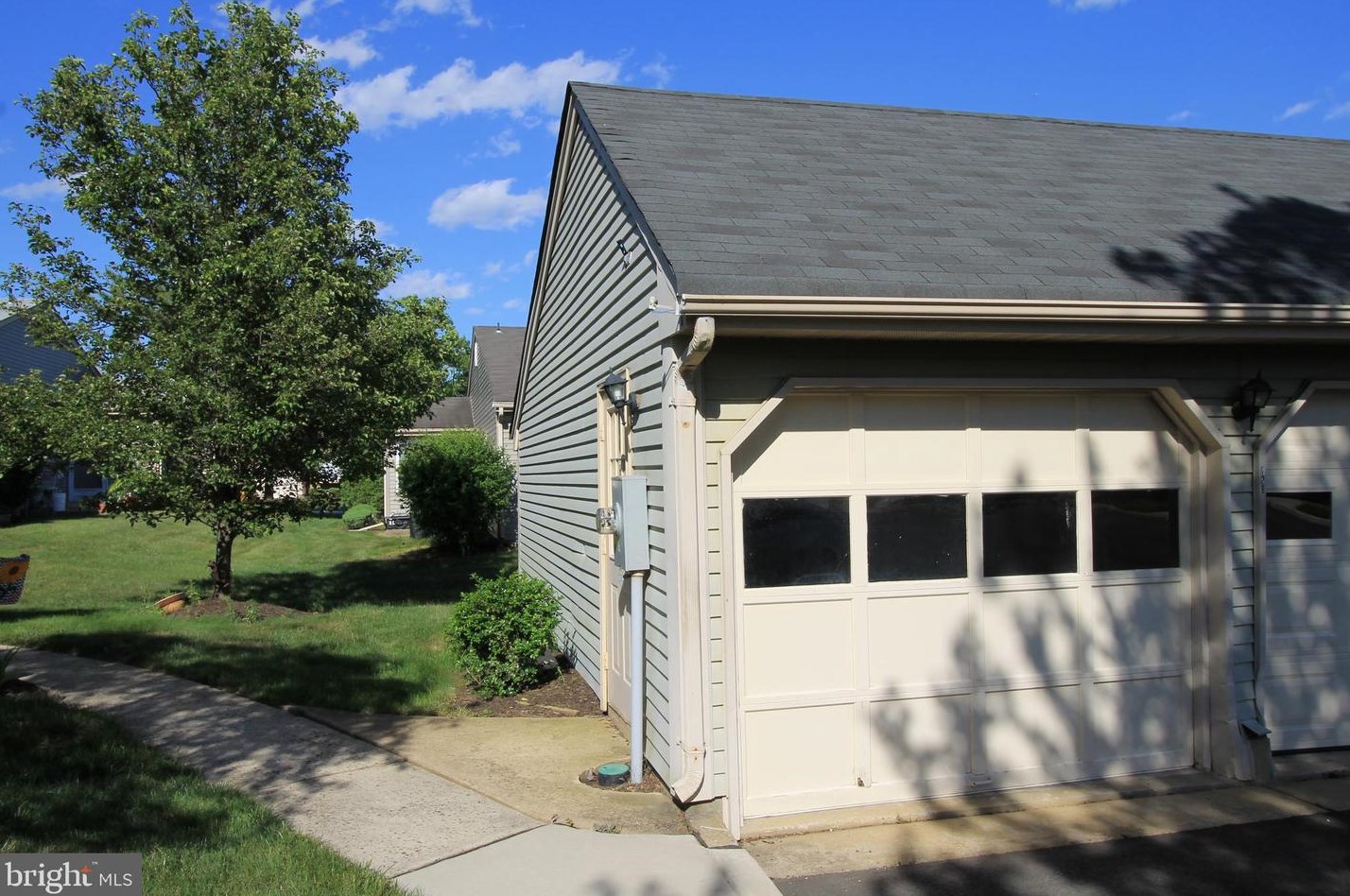 12 Martin Van Buren Dr #a, Monroe Twp, NJ 08831