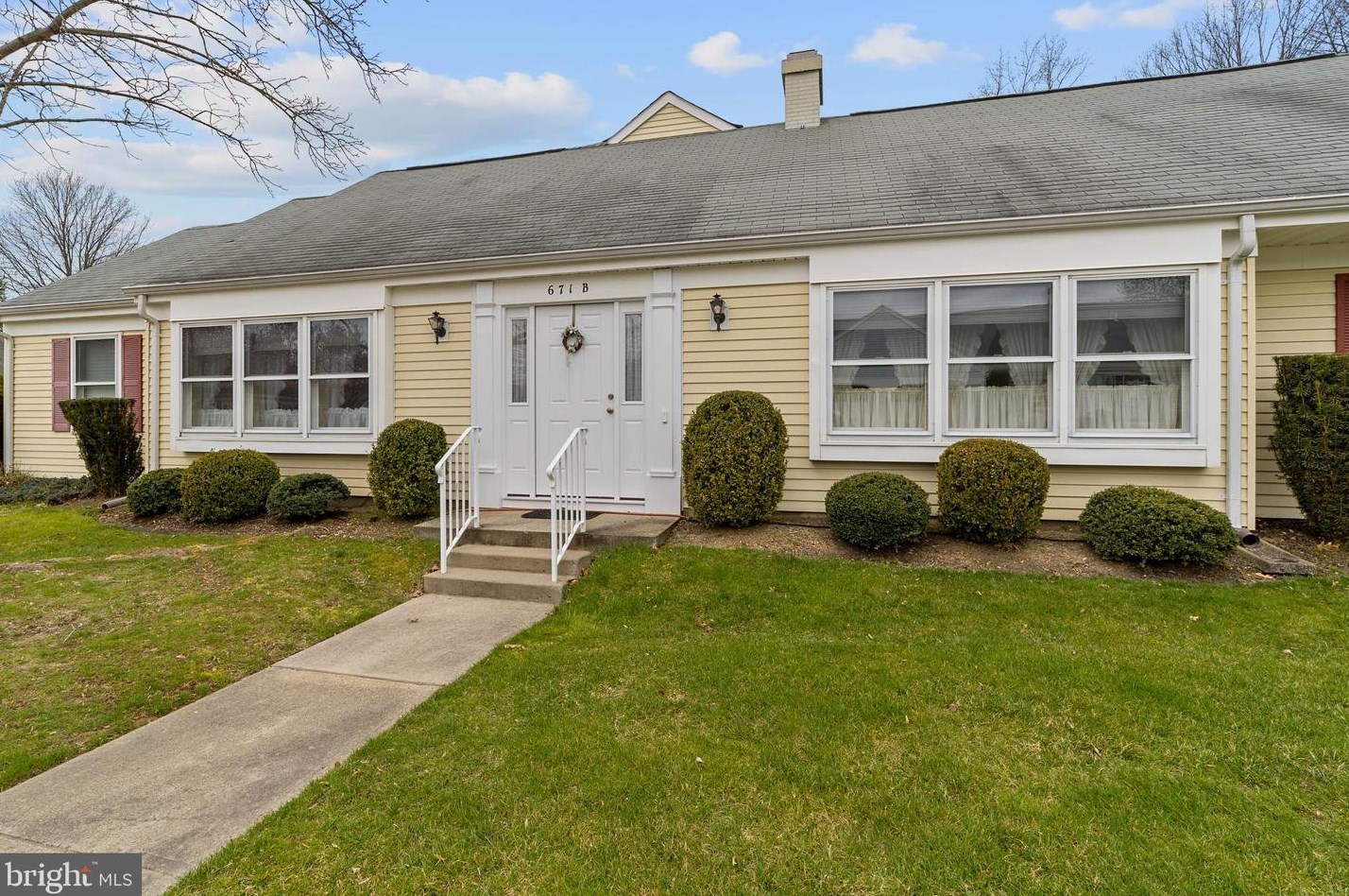 671 Yarborough Way, Monroe Twp, NJ 08831-2020